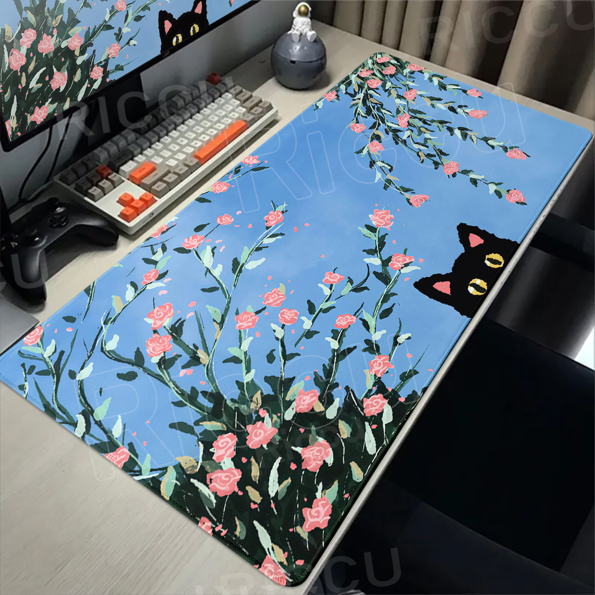 Lovely White Cat and Green Pla - Pc Gaming White ulasan dan harga